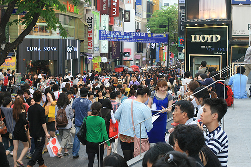Busy Shopping Street, Seoul